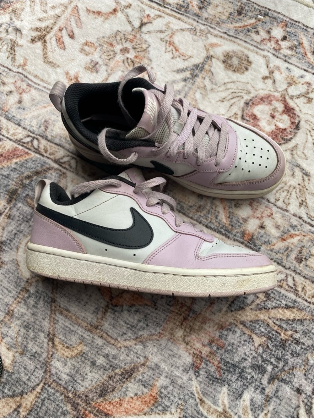 Nike Low-Top Sneakers in Light Pink, White and Black Swoosh